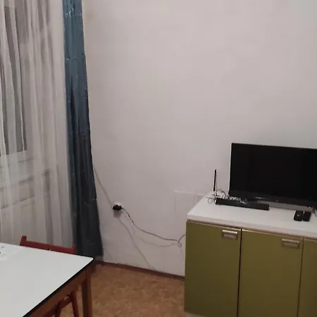 Near Main Railway And Bus Station, Vankovka Apartment Brno