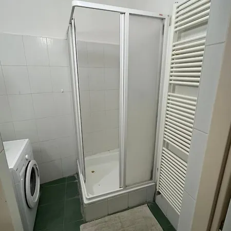 Near Main Railway And Bus Station, Vankovka Apartment *
